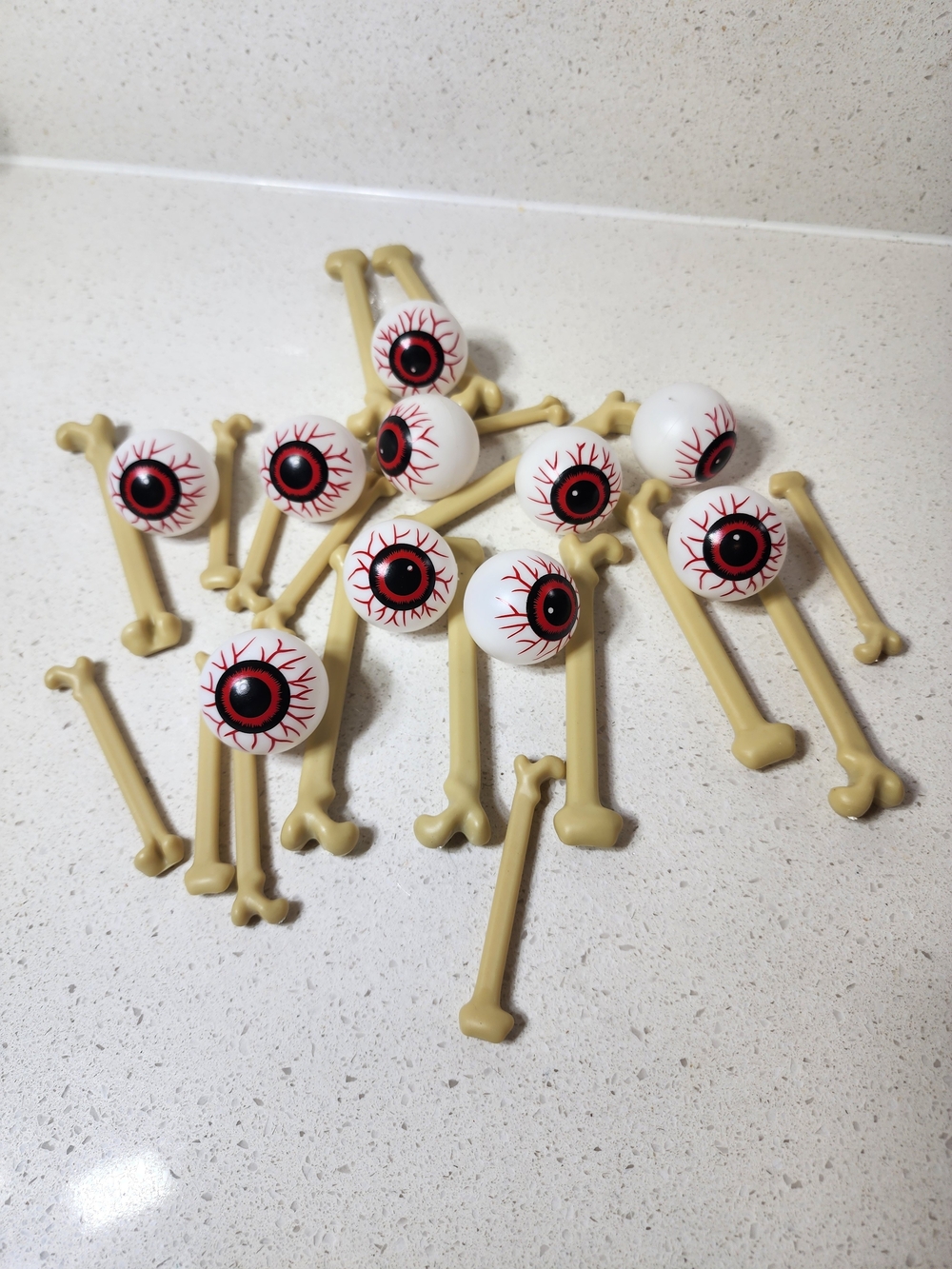 Red Eyeballs And Bones - Halloween Party Props